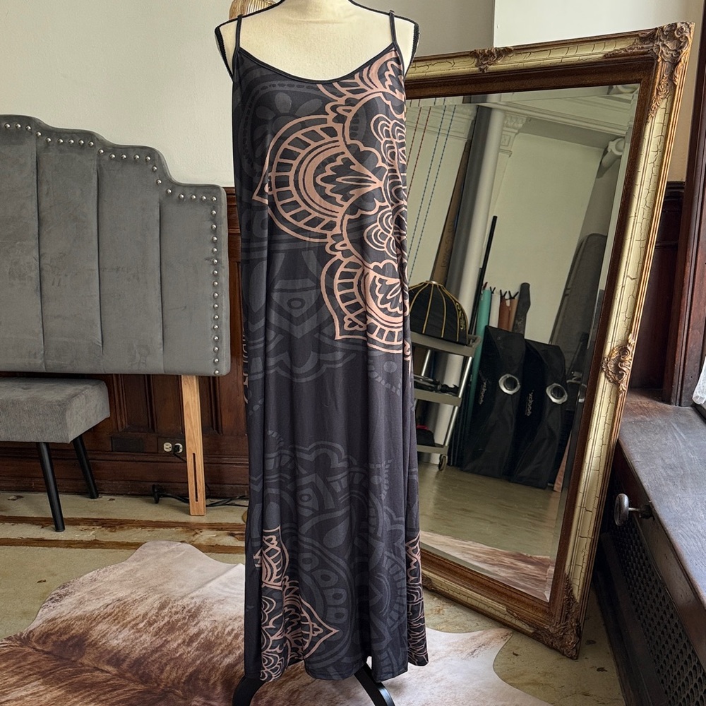 SHEIN Black Maxi Dress with Tan Mandala Print
